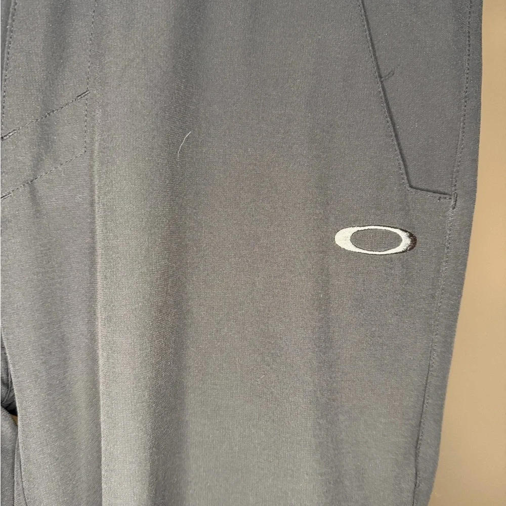 Oakley Men's Sleek Black Dress Pants